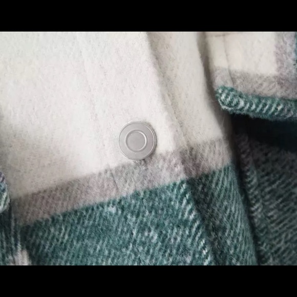 SOLD OUT Green Plaid Oversized Flannel Shacket Shirt Jacket - Picture 9 of 12